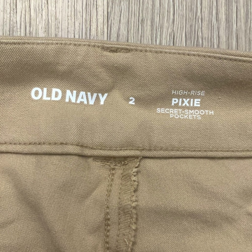 Old Navy - Hi-Rise pixie women size 2 - Picture 3 of 4